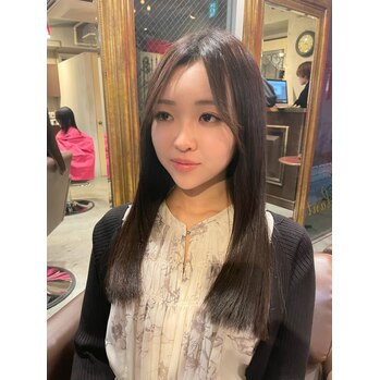 毛質改善縮毛矯正で内側うねりを整える